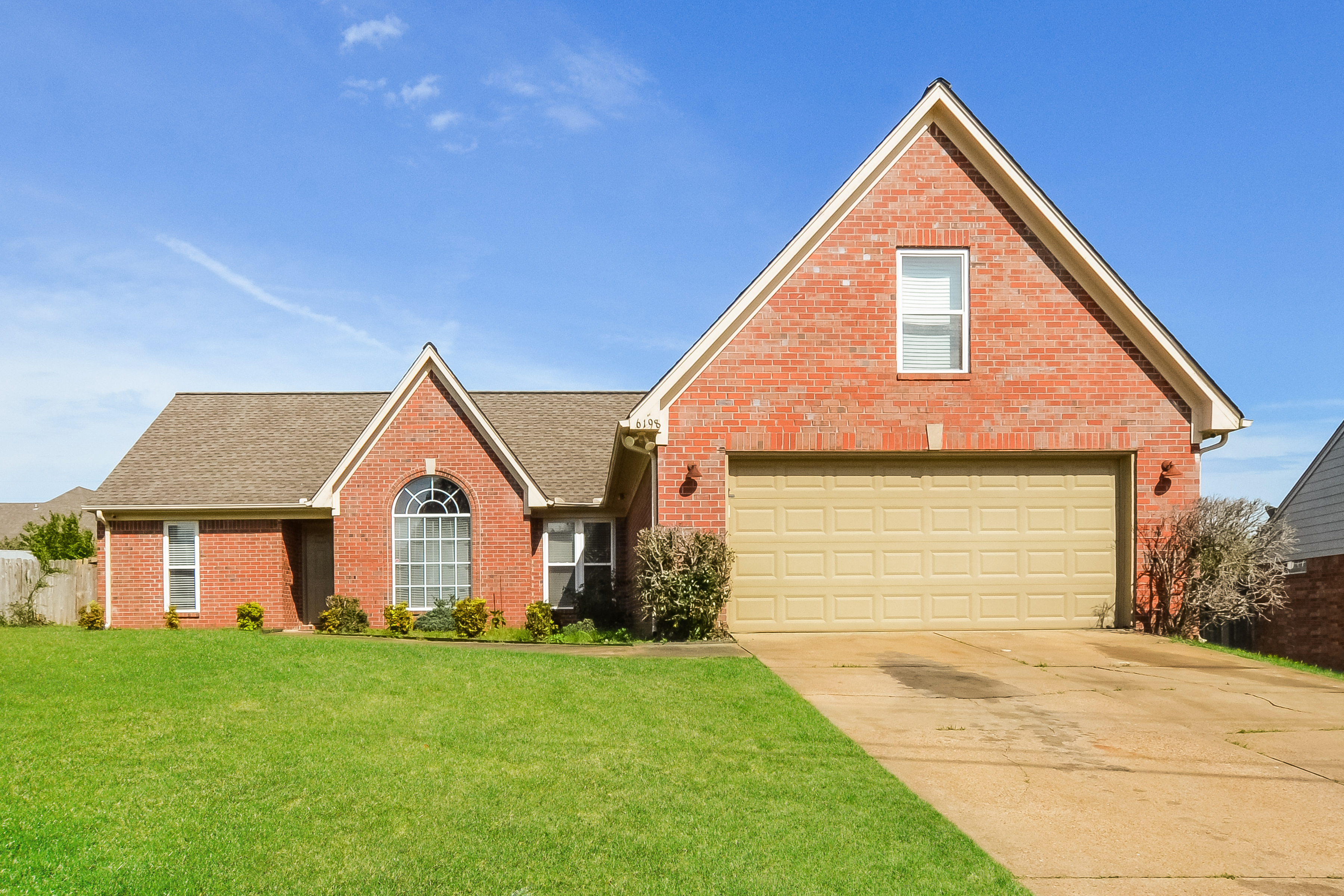 6198 Braybourne Main Olive Branch, MS 38654